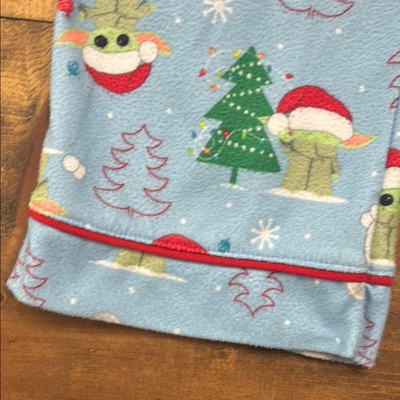 Boys Star Wars Christmas PJs - Picture 2 of 4